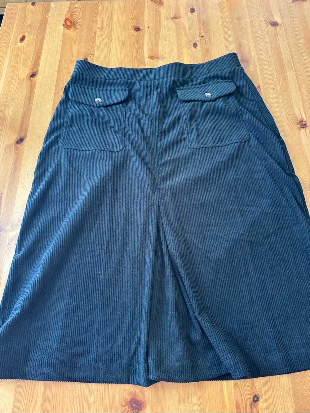 NWT! Halara Mid rise Front Side Flap Pocket Midi Corduroy Skirt Large